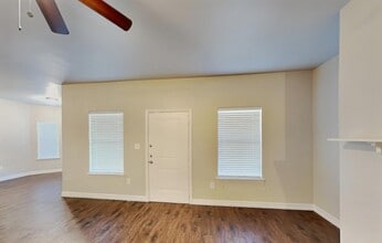 2118 Mesa Wood Dr in Glenn Heights, TX - Building Photo - Building Photo