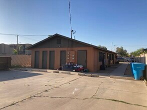 1209 E Adams St, Unit 2 in Phoenix, AZ - Building Photo - Building Photo