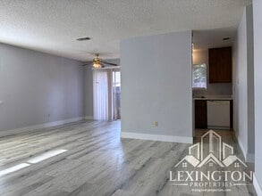 1208 Franmor Ct in Sacramento, CA - Building Photo - Building Photo