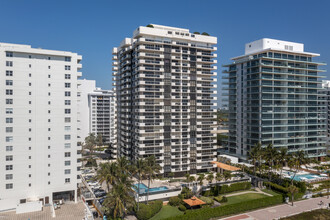 L'Excellence in Miami Beach, FL - Building Photo - Building Photo