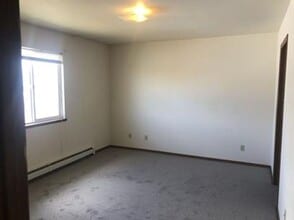 94 N Grogan St in Belgrade, MT - Building Photo - Building Photo