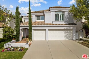 4370 Park Monte Nord in Calabasas, CA - Building Photo