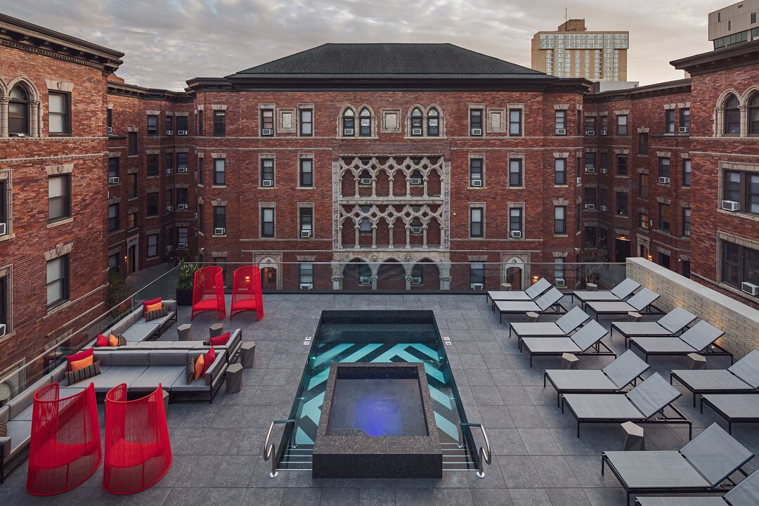 Hamilton Court Photo