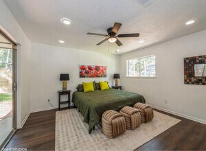 1320 E Red Cedar Cir in Spring, TX - Building Photo - Building Photo