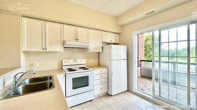 308 Watson Pky N in Guelph, ON - Building Photo - Building Photo
