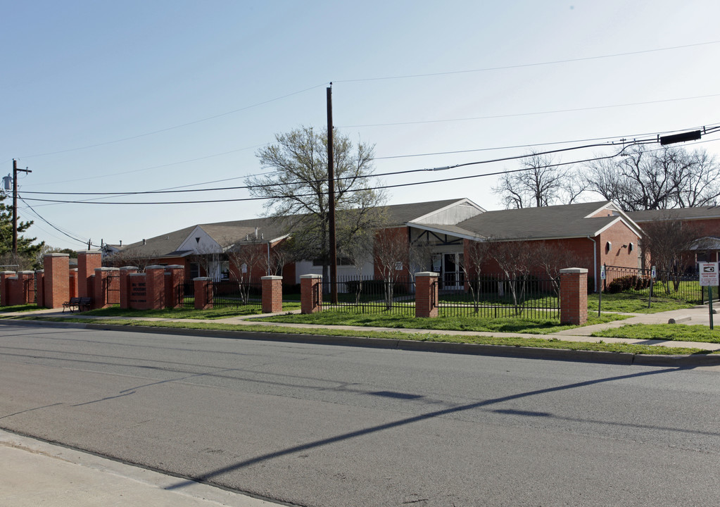 Merritt McGowan Homes in McKinney, TX - Foto de edificio