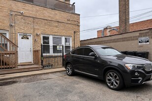 3716 N Cicero Ave, Unit 2e- in Chicago, IL - Building Photo