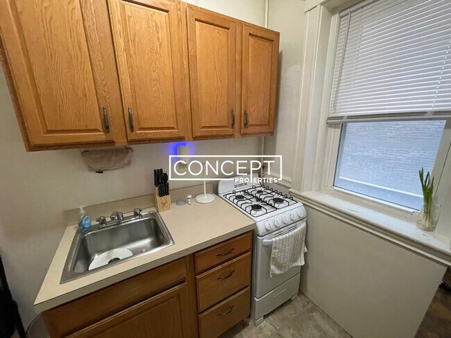 143 Park Dr in Boston, MA - Building Photo - Building Photo