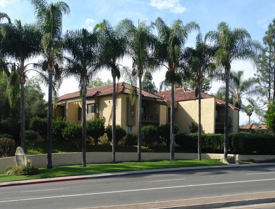 7220 Park Ridge Blvd in San Diego, CA - Building Photo