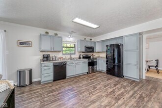 7703 Janel Ct in Indianapolis, IN - Building Photo - Building Photo