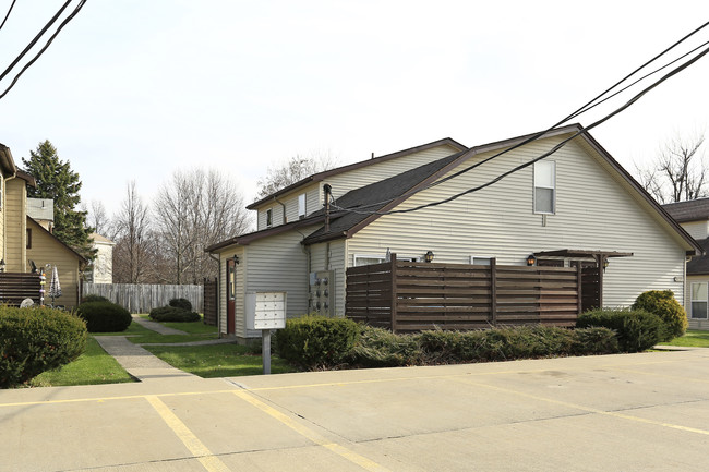 Woodbine Apartments in Ashtabula, OH - Building Photo - Building Photo