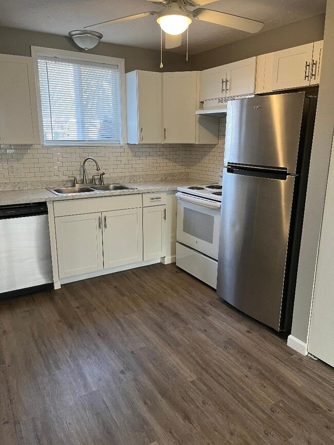 property at 1516 Avery St