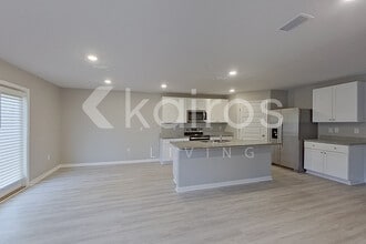 4816 Malay Cir in Pace, FL - Foto de edificio - Building Photo