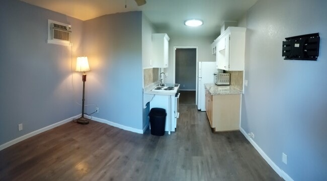 property at 5821 Chesbro Ave