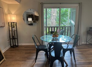 365 W Illinois Ave in Southern Pines, NC - Foto de edificio - Building Photo