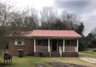 1715 Clinton St in Barnwell, SC - Building Photo - Building Photo