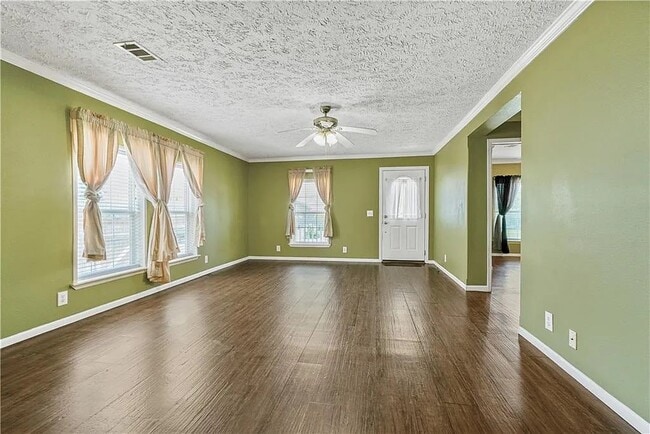 4850 Pauline Dr in New Orleans, LA - Building Photo - Building Photo