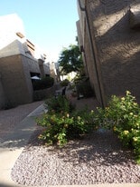 4554 E Paradise Village Pky N, Unit 259