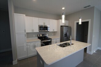 1215 Amazon Ln in Kissimmee, FL - Building Photo - Building Photo