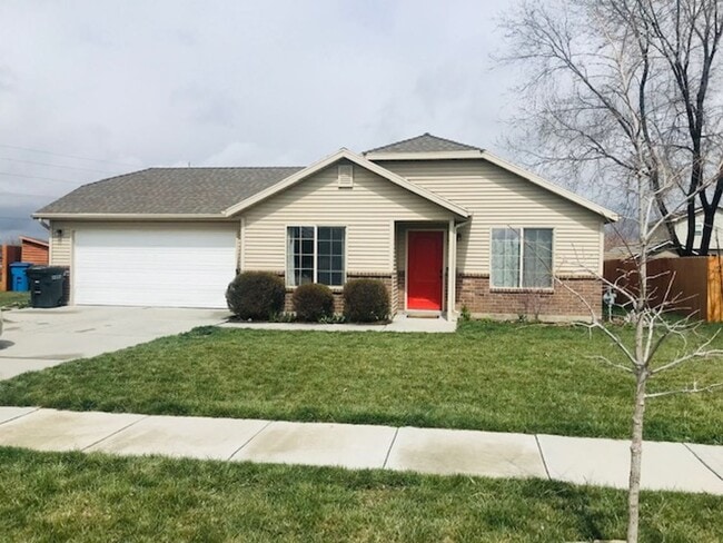 50 Teal Loop in Logan, UT - Building Photo - Building Photo