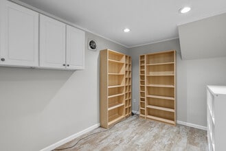 7650 Topanga Canyon Blvd in Canoga Park, CA - Building Photo - Building Photo