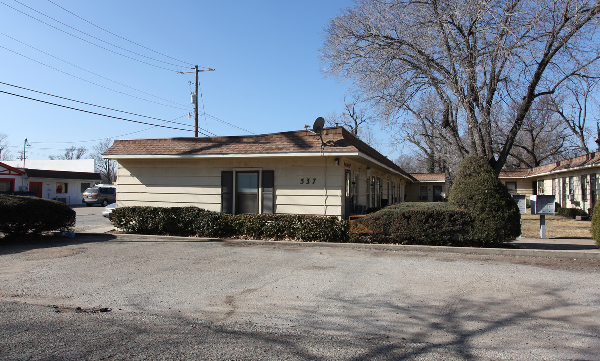 537 SW Watson Ave in Topeka, KS - Building Photo