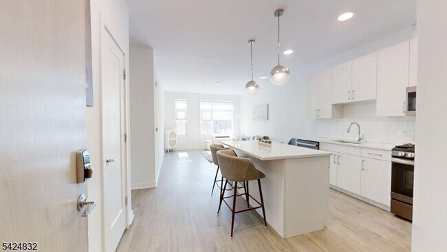 1181 Morris Ave in Union, NJ - Foto de edificio - Building Photo