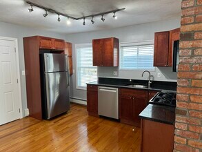 4 Cousins St, Unit 2 in Salem, MA - Building Photo - Building Photo