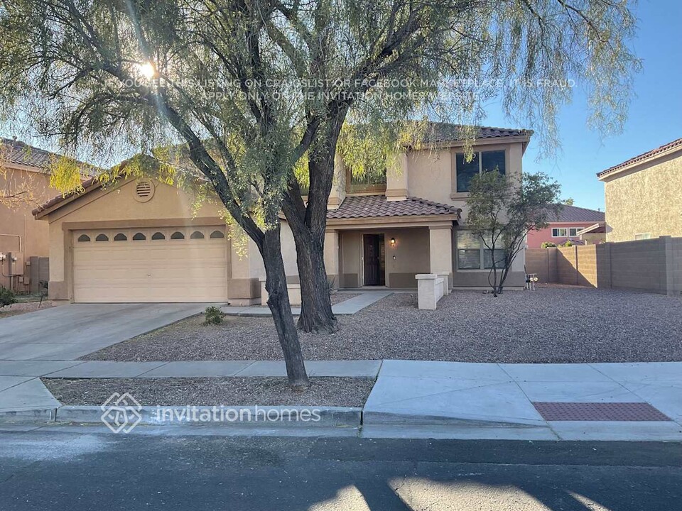 28416 N 32nd Ln in Phoenix, AZ - Building Photo