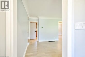 31 Brodick St in Hamilton, ON - Building Photo - Building Photo