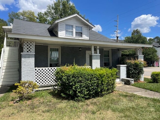 property at 146 S Sims Ave