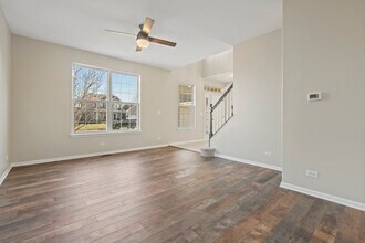 32804 Bending Creek Road in Lakemoor, IL - Building Photo - Building Photo