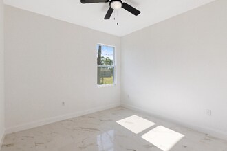 1071 Whitehurst Rd SW in Palm Bay, FL - Building Photo - Building Photo