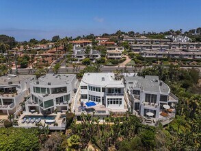 121 Via De La Valle in Del Mar, CA - Building Photo - Building Photo