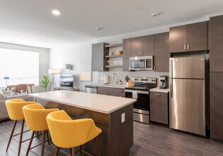 601 E Pete Rose Way in Cincinnati, OH - Building Photo - Building Photo