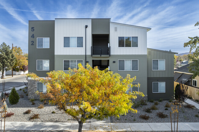 Move-In Ready! New Sparks Apartments with ... in Sparks, NV - Foto de edificio - Building Photo