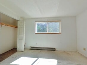 1684-1684 Del Rio Ave SE in Albany, OR - Building Photo - Building Photo