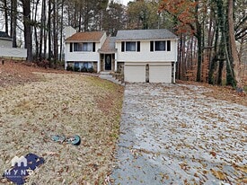 2235 Tahoe Ct NW in Norcross, GA - Building Photo