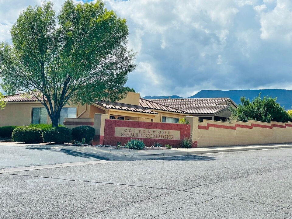 1743 E Parada del Sol in Cottonwood, AZ - Building Photo