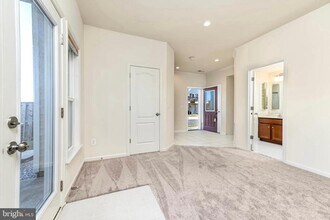 43322 Novi Terrace in Ashburn, VA - Building Photo - Building Photo
