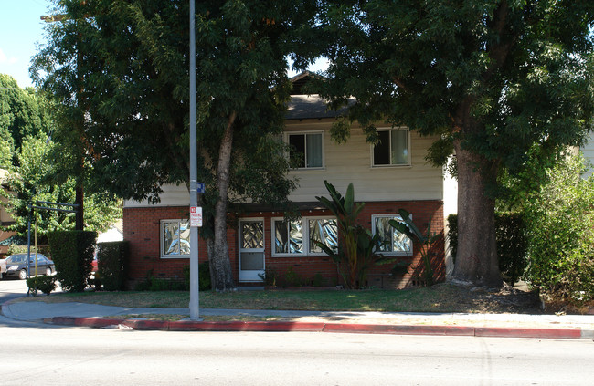 6258 Whitsett Ave in North Hollywood, CA - Building Photo - Building Photo