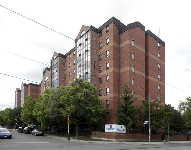 Terra Bella in Toronto, ON - Building Photo - Primary Photo