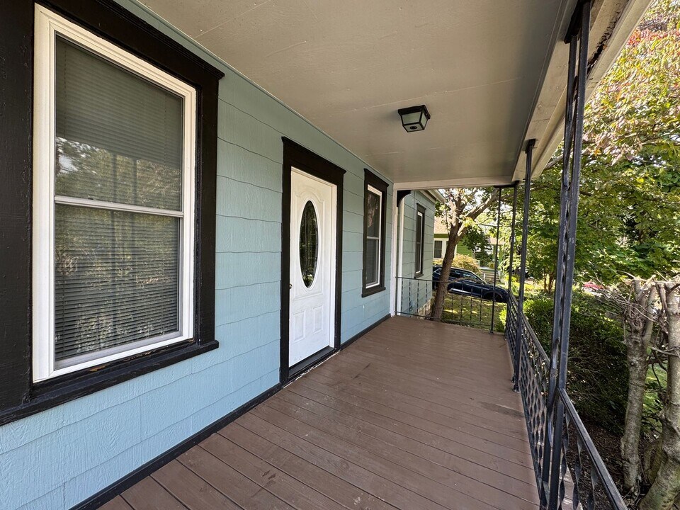 101 Coleman Ave in Asheville, NC - Building Photo