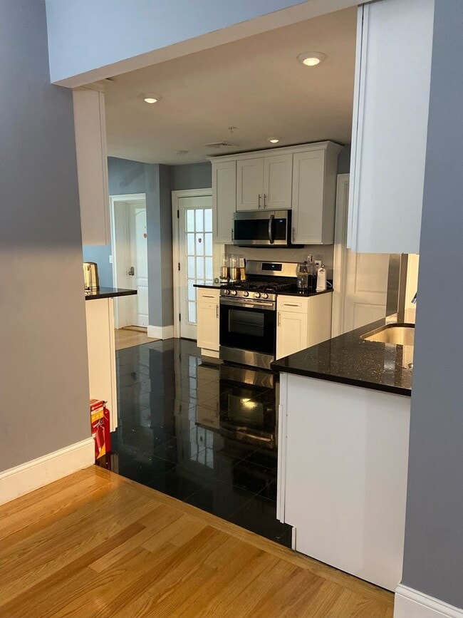 1782 Commonwealth Ave in Boston, MA - Building Photo - Building Photo