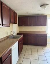 148 Highland St, Unit 3 in Worcester, MA - Building Photo - Building Photo