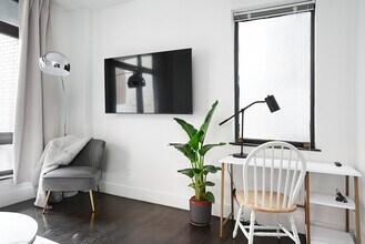 1568 Lexington Ave in New York, NY - Building Photo - Building Photo