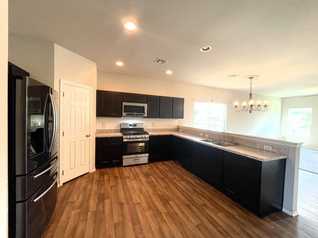 10012 Wimbledon Ct in The Village, OK - Building Photo - Building Photo