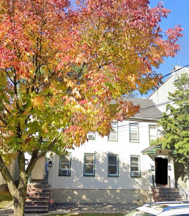 44 Prospect St, Unit 44 Prospect St - 2nd Floo