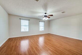 2528 Red Oak Dr in Little Elm, TX - Building Photo - Building Photo