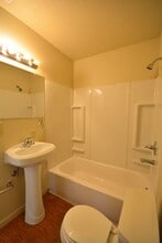 1631 W Florida St in Springfield, MO - Building Photo - Building Photo